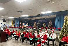 28: Holiday Photos-03